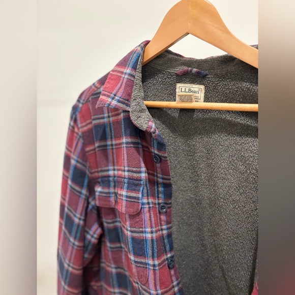 L.L. Bean Men's Burgundy and Blue Plaid Shirt - Picture 3 of 3